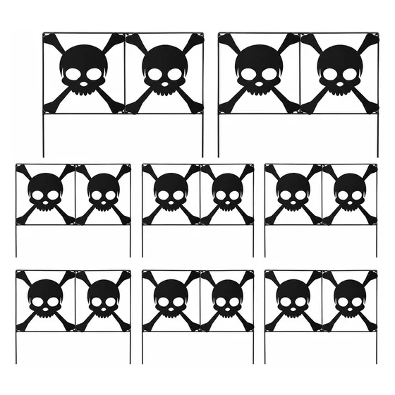 Gallowmere Skull Fence, 8 pack, closer in
